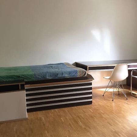 Room In Maisonette With Garden, Parking Place Vienna Exterior photo
