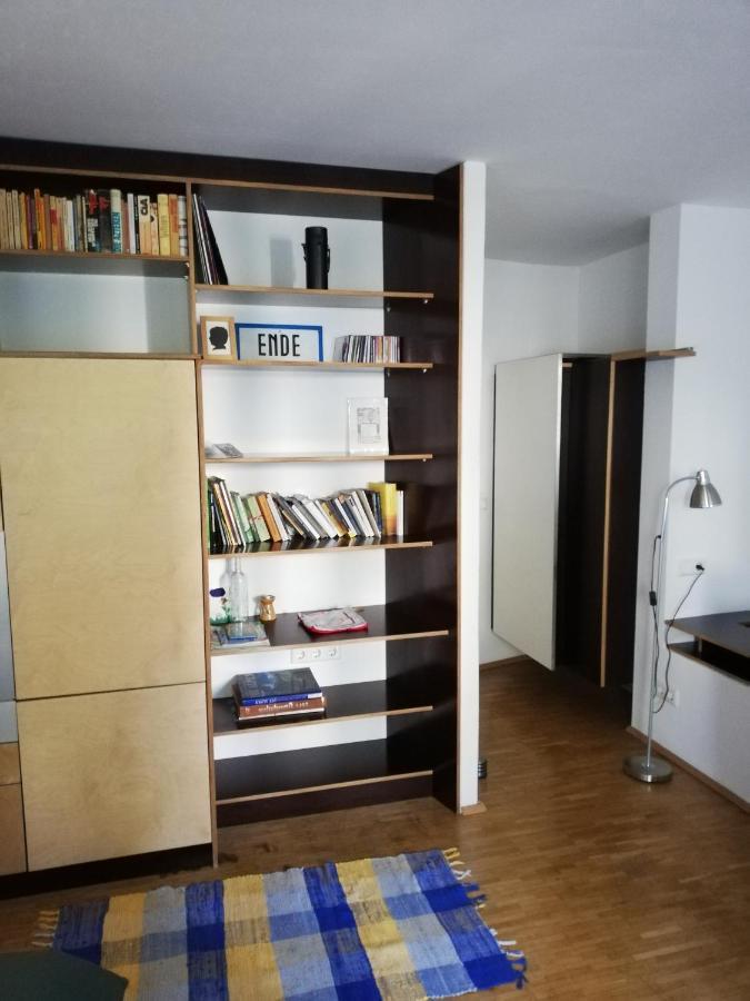 Room In Maisonette With Garden, Parking Place Vienna Exterior photo